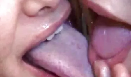 CUTE NAVY GIRL FUCKED شده توسط دو کانال سکسی لاوکده همسر